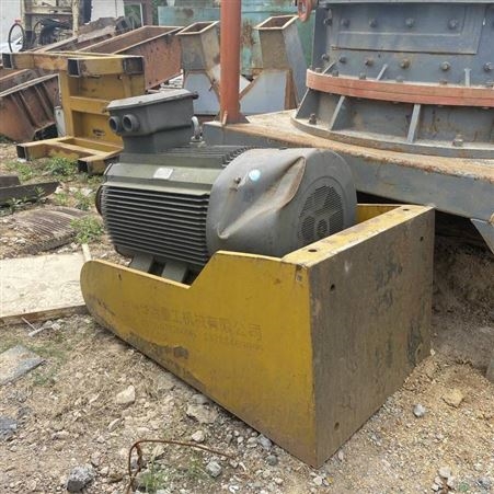 二手时产200吨无筛底河卵石制砂机 2000型立轴制砂机出售