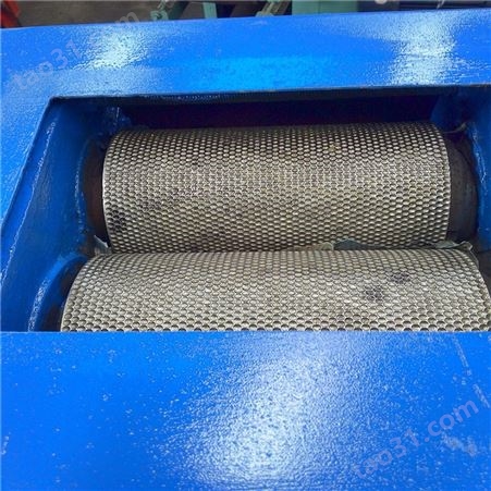 复合肥造粒机 炭粉造粒机 经久耐用质量可靠 对辊造粒机配件