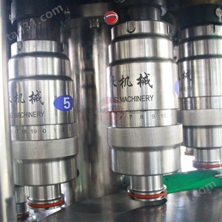全自动饮料灌装机生产线三合一灌装机碳酸饮料灌装机