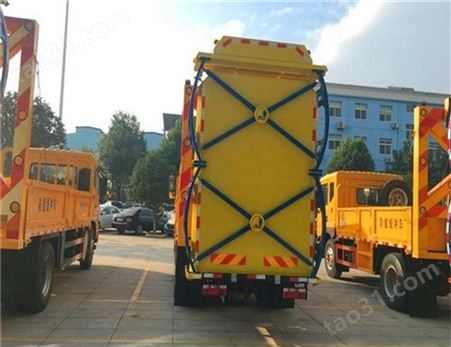 内蒙古高速救援缓冲车小型防撞车