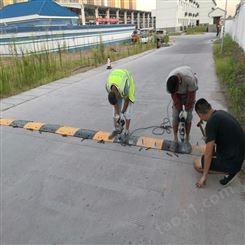 朝中建筑 重庆停车场划线 可定制 