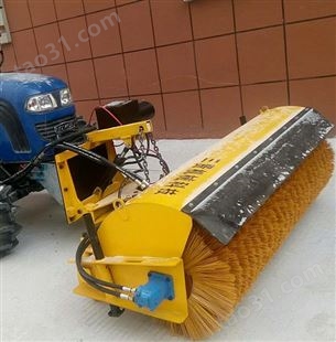 东方天锦配 2.6米滚刷扫雪机 稳定高效 经久耐用