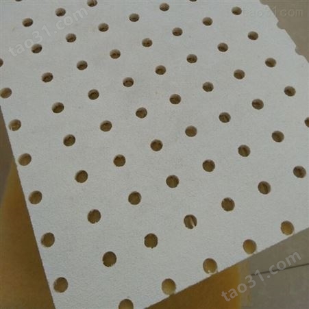 河北奎峰优质供应耐腐蚀墙面隔音用玻璃棉复合穿孔硅酸钙板材 免费提供样品