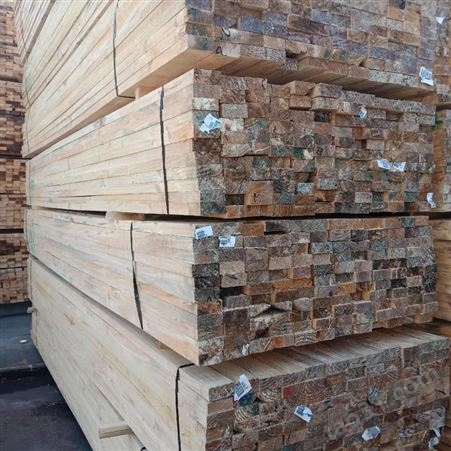 呈果木业白松木方建筑工程木方厂家工地木方规格可定制欢迎选购