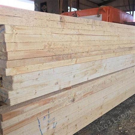 建筑用方木 白松4x7建筑方木定制加工质优价廉呈果