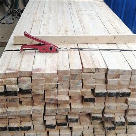 工地木方 呈果木业 批发白松4x7木方厂家直供