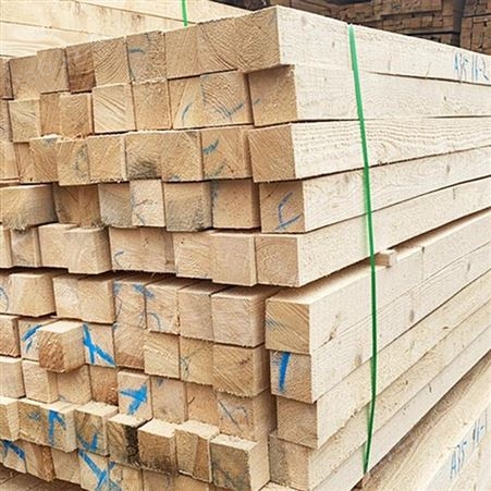 山东建筑木材生产厂家 四面见线工程木方 呈果木业